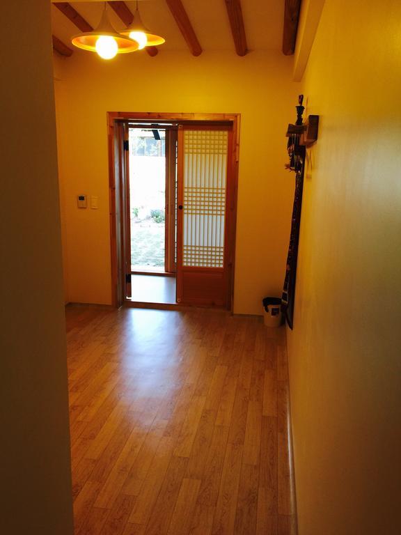 Jeonju Indigo Hanok Guesthouse Rum bild