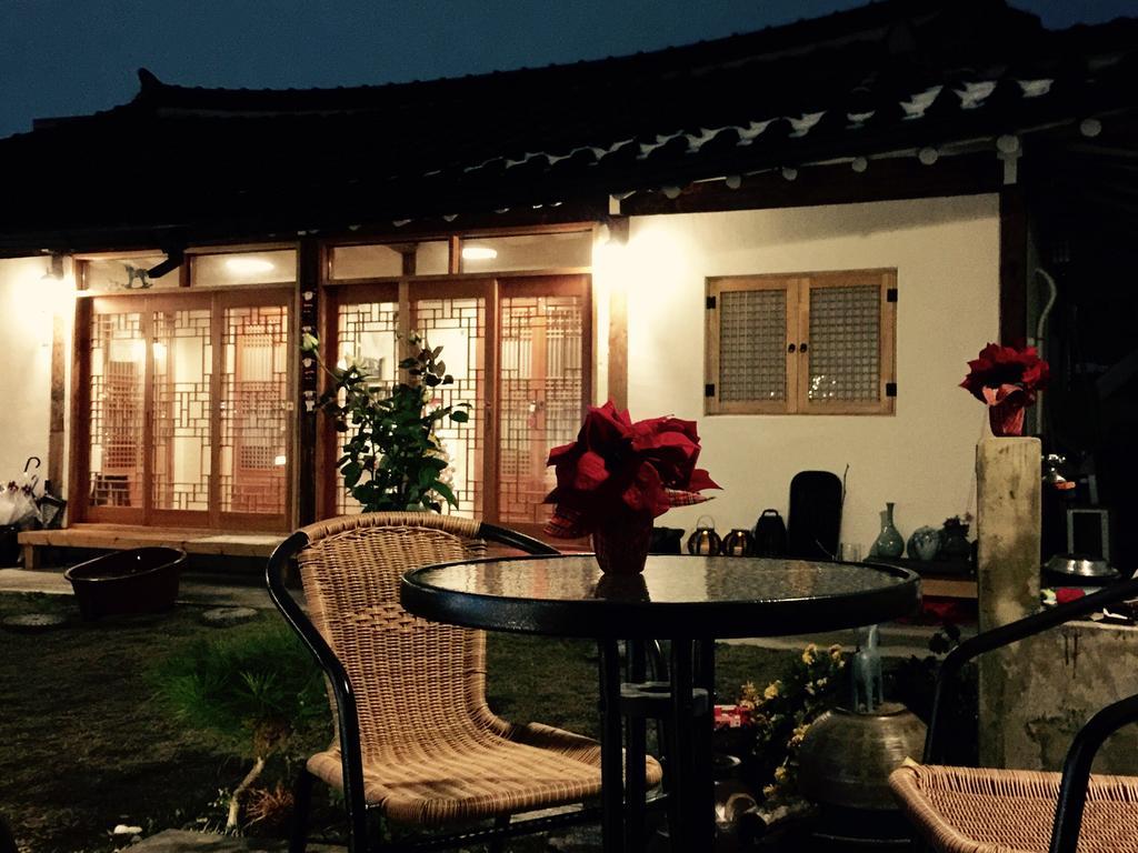 Jeonju Indigo Hanok Guesthouse Exteriör bild
