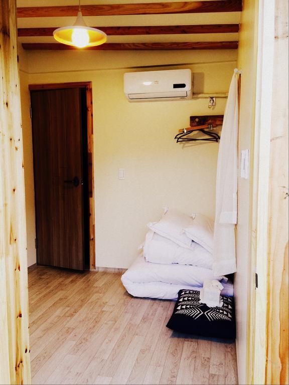 Jeonju Indigo Hanok Guesthouse Rum bild